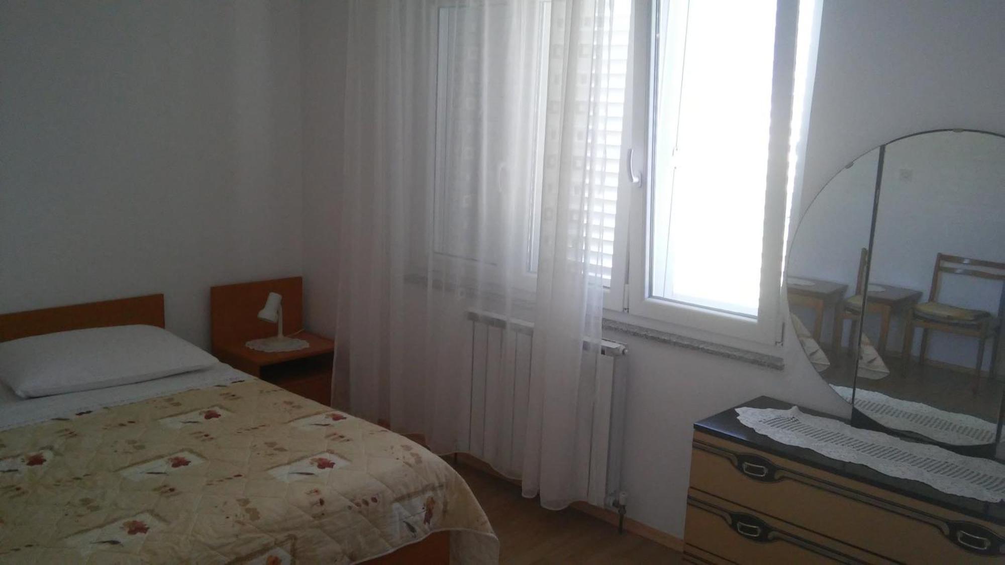 Apartments With A Parking Space Supetarska Draga - Donja, Rab - 11237 Room photo